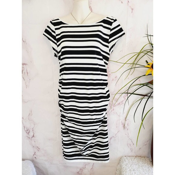 Soon Maternity Leo Cap Sleeve Maternity Dress Stripes - Picture 6 of 11